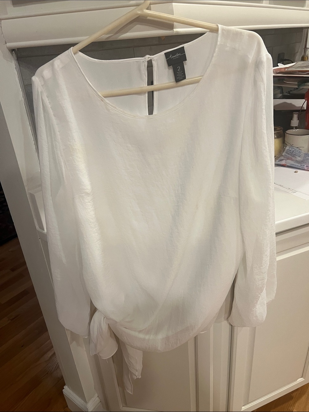 Francesca's White Long-Sleeve Tie-Hem Blouse